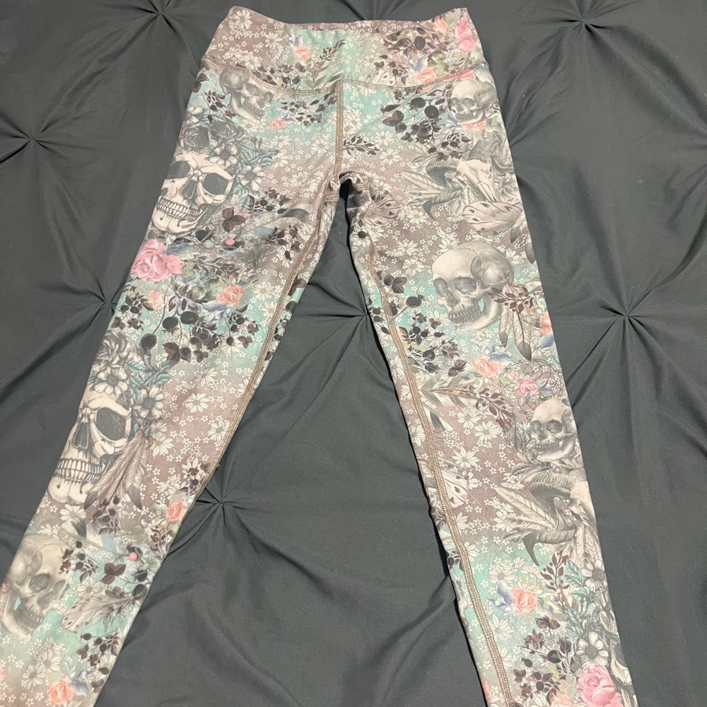 Evolution & Creation Floral Skull Print Leggings EUC